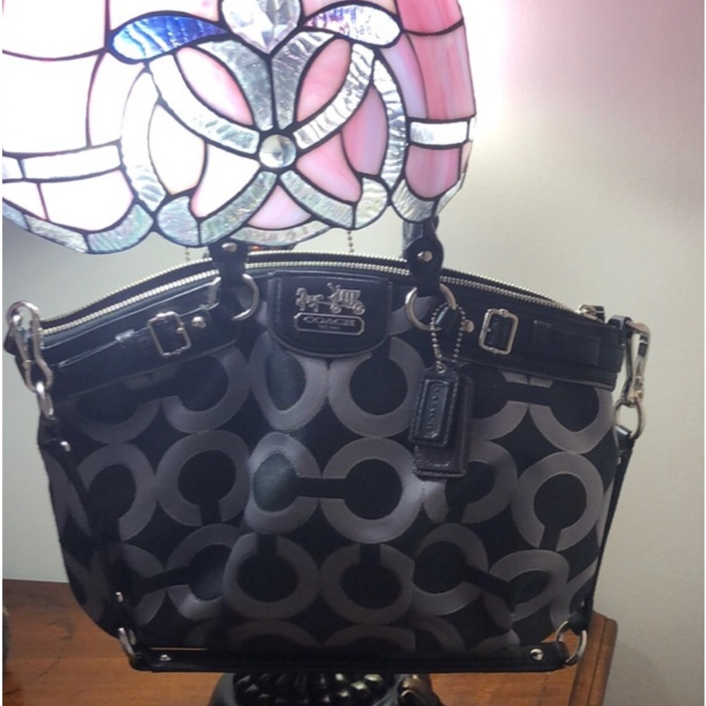 Coach handbag - Picture 2 of 16